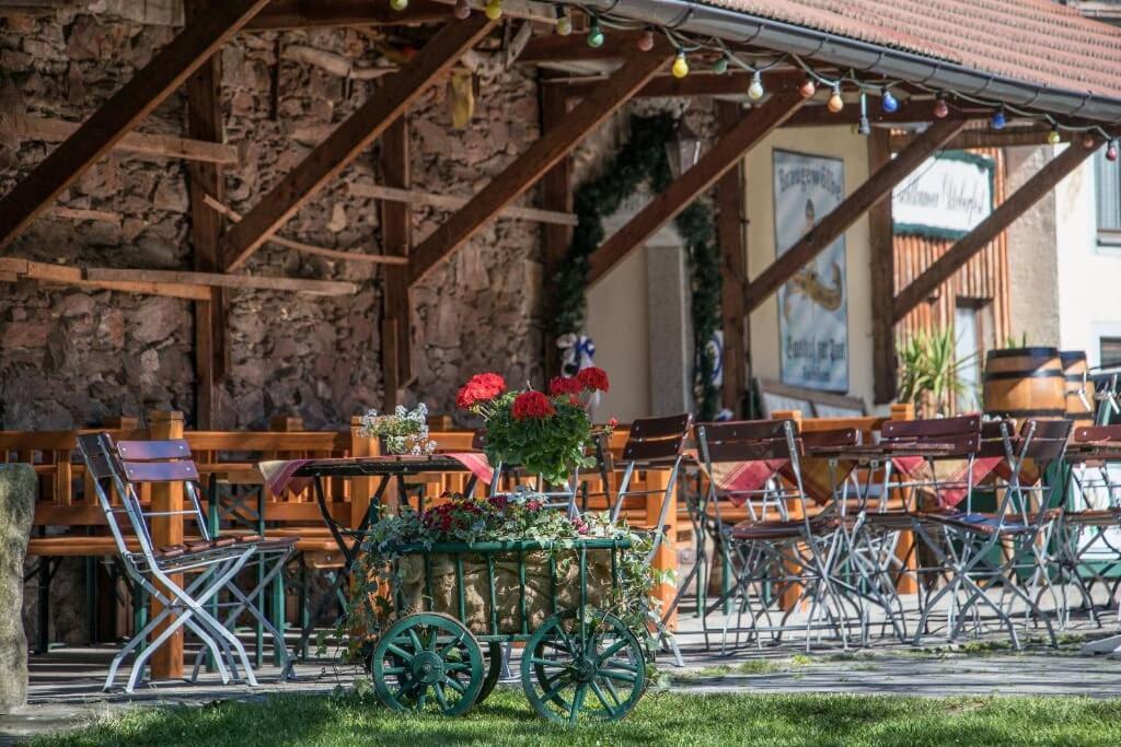 Brauereigasthof Zur Post Eschlkam Exterior foto